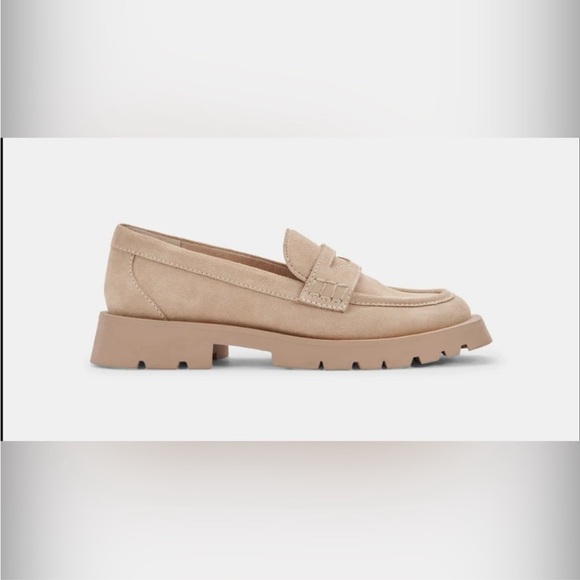 Dolce Vita Women's Crisp Slip-On Lug Loafer Flats Dune - Picture 2 of 7